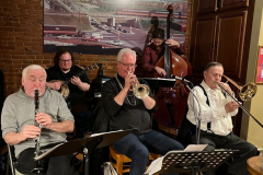 2022-12-31, Vine Street Syncopators @ Esquire Lounge (Champaign, IL)